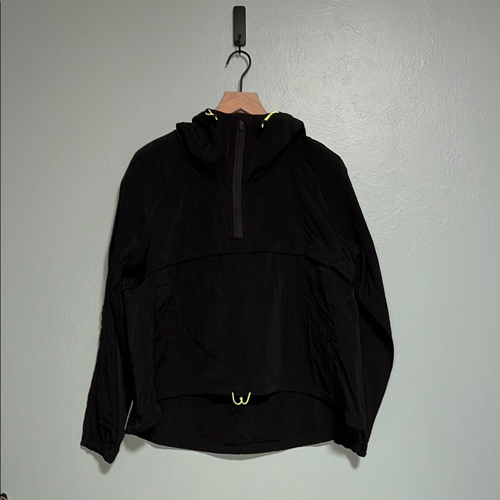 Lululemon windproof black anorak with neon tabs